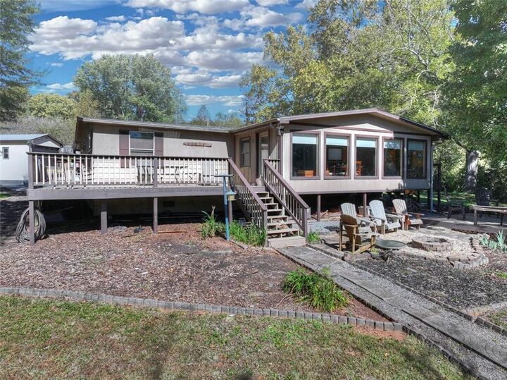Property Photo:  2410 Bellview Ln  GA 30582 