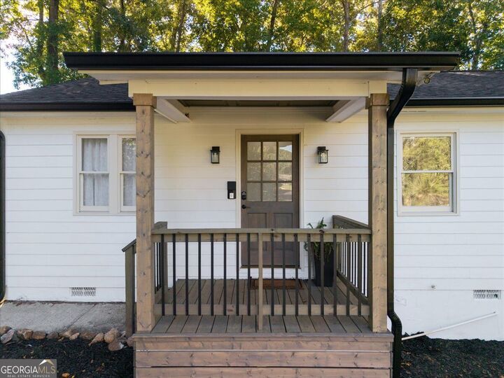Property Photo:  881 Brighton Drive  GA 30043 