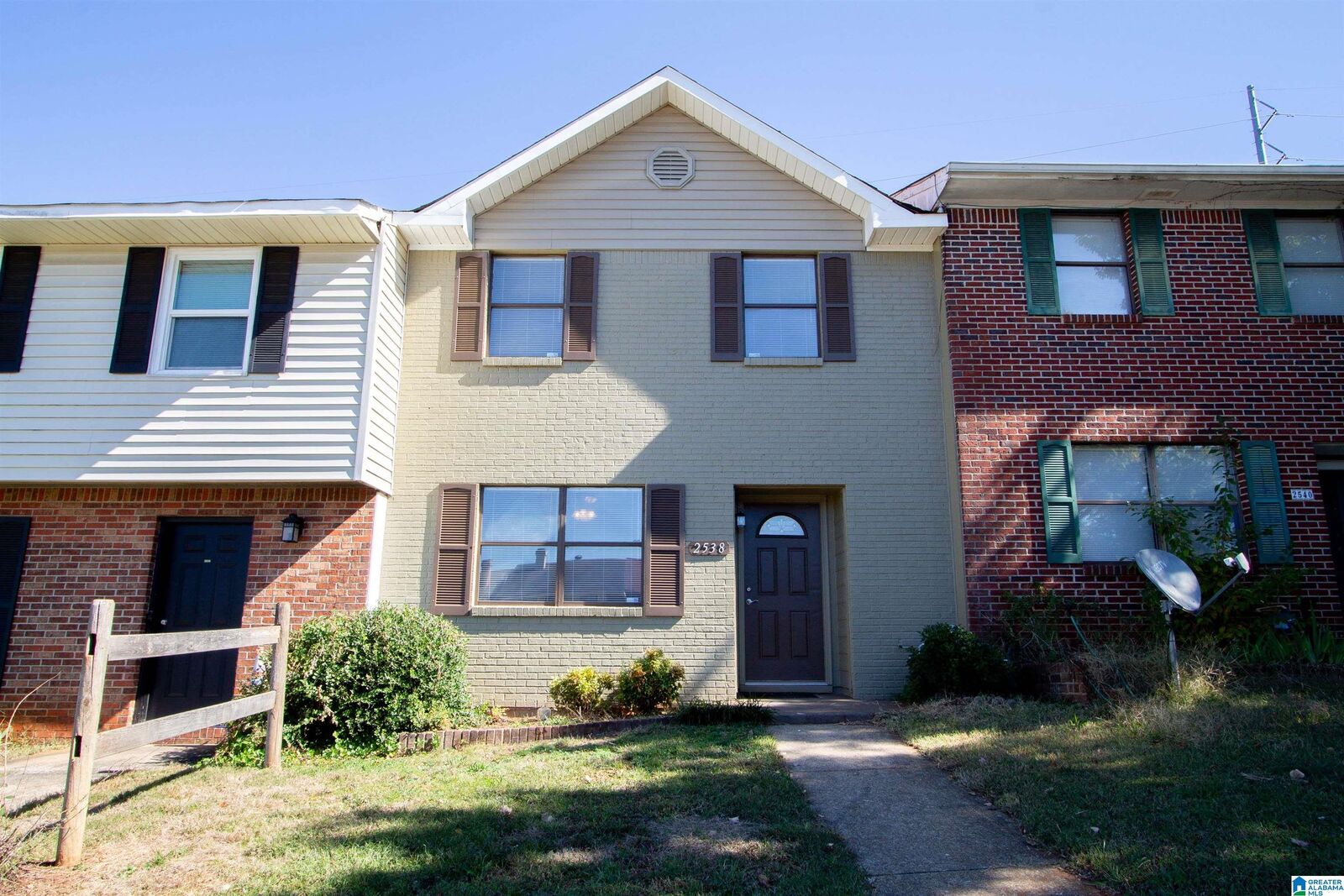 Property Photo: 2538 Hampstead Drive AL 35235