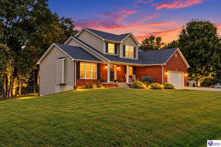 Property Photo:  807 Trinity Drive  KY 40162 