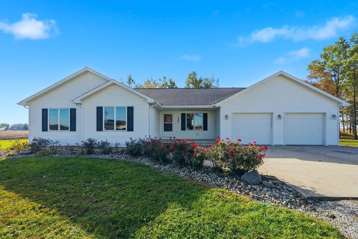 Property Photo:  3507 E 800 S  IN 46792 