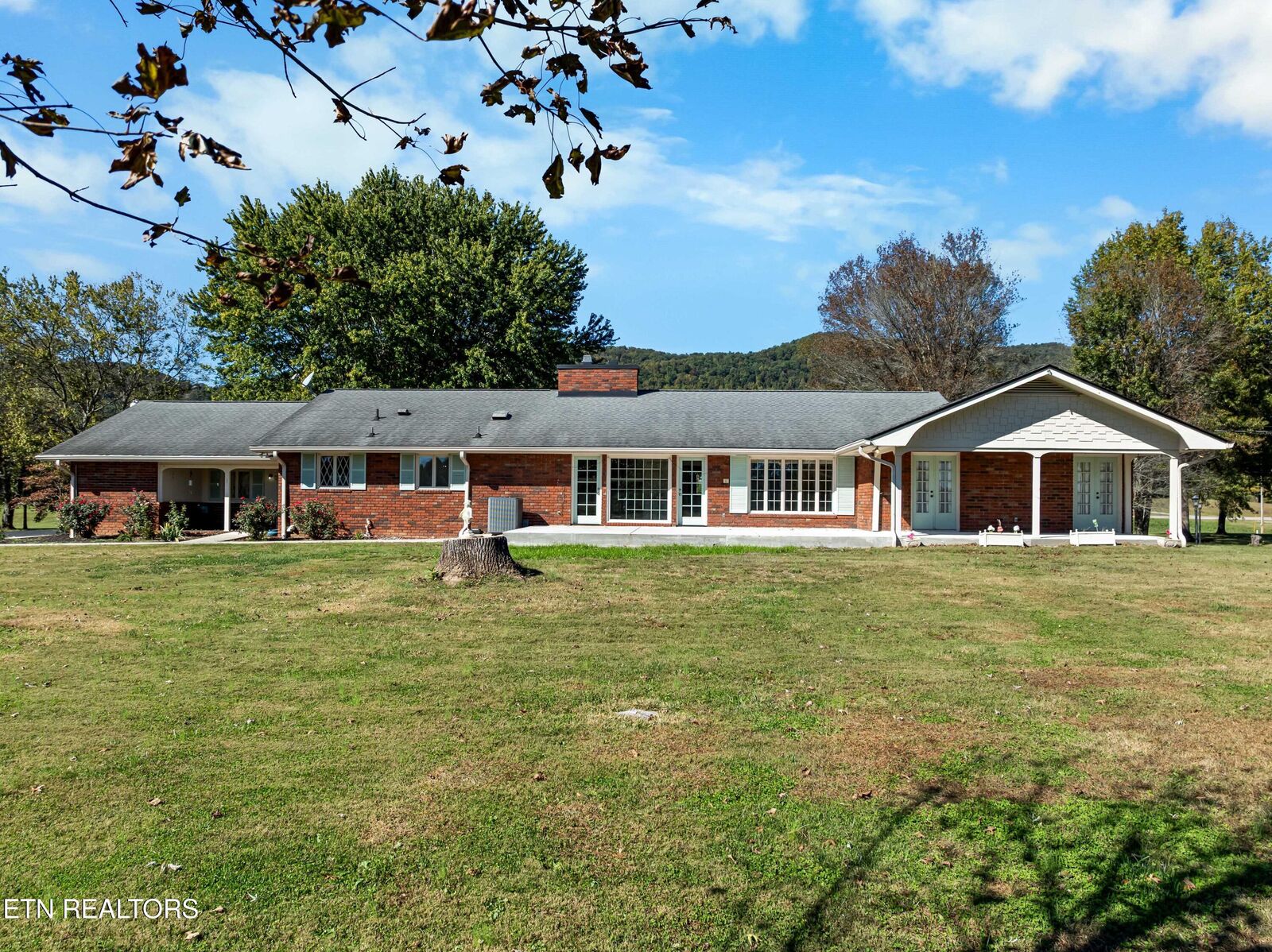 Property Photo:  186 Shetland Rd  TN 37766 