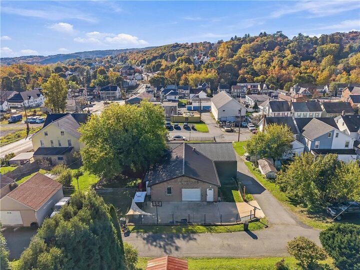 Property Photo:  114 Chestnut Street  PA 18080 