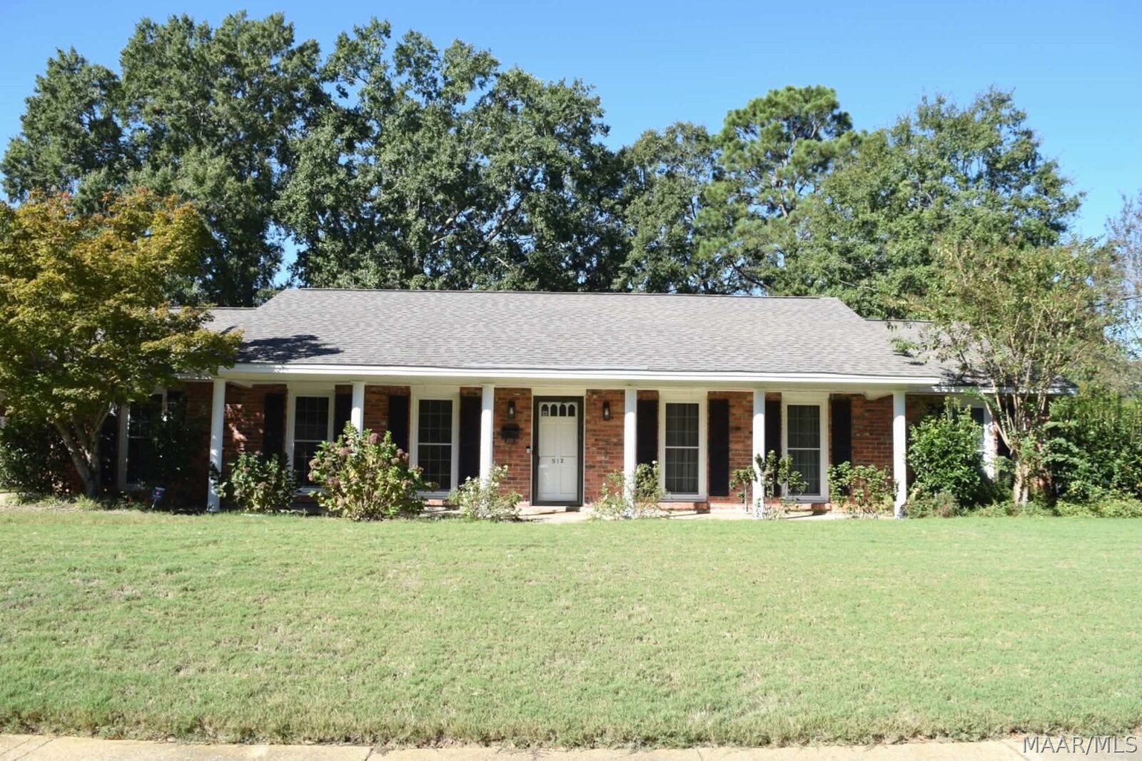 Property Photo:  512 Bellehurst Drive  AL 36109 