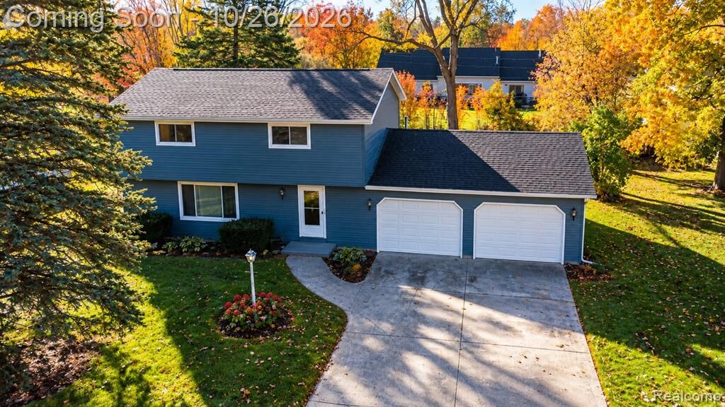 Property Photo: 5351 Robinwood Drive MI 48049 4430