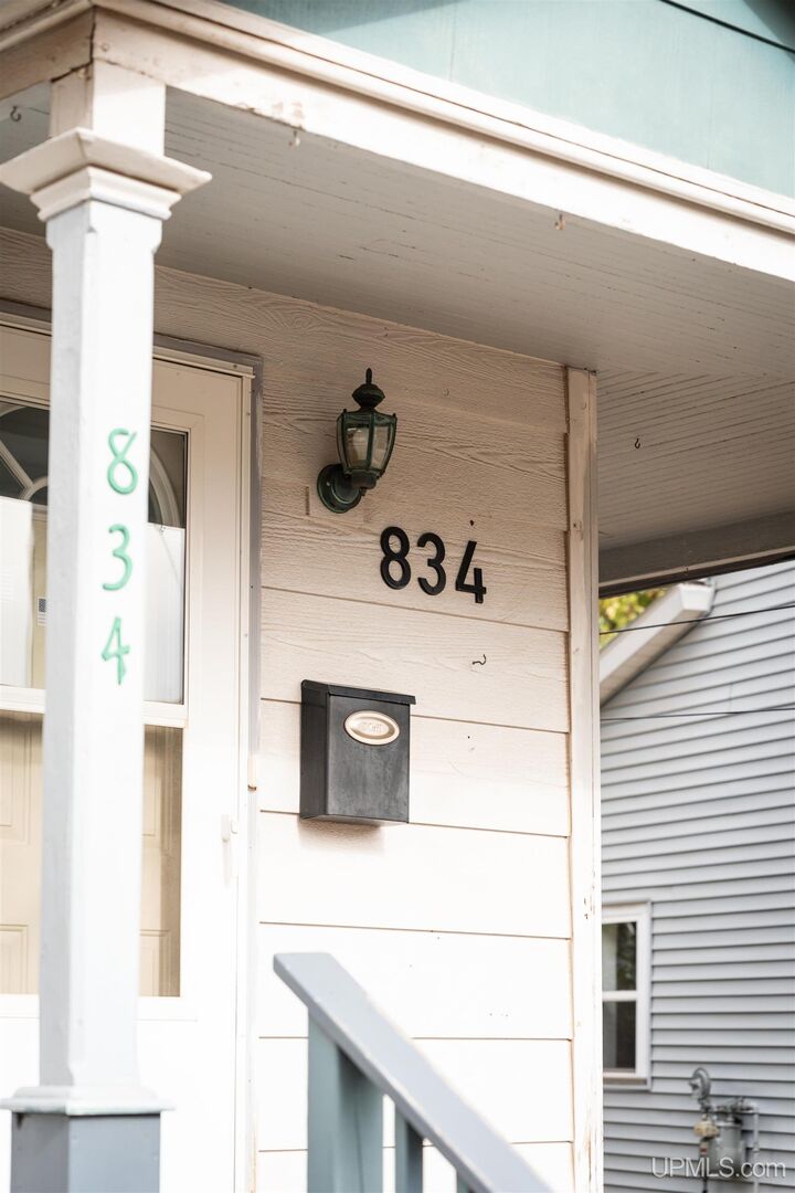 Property Photo: 834 W Bluff Street MI 49855