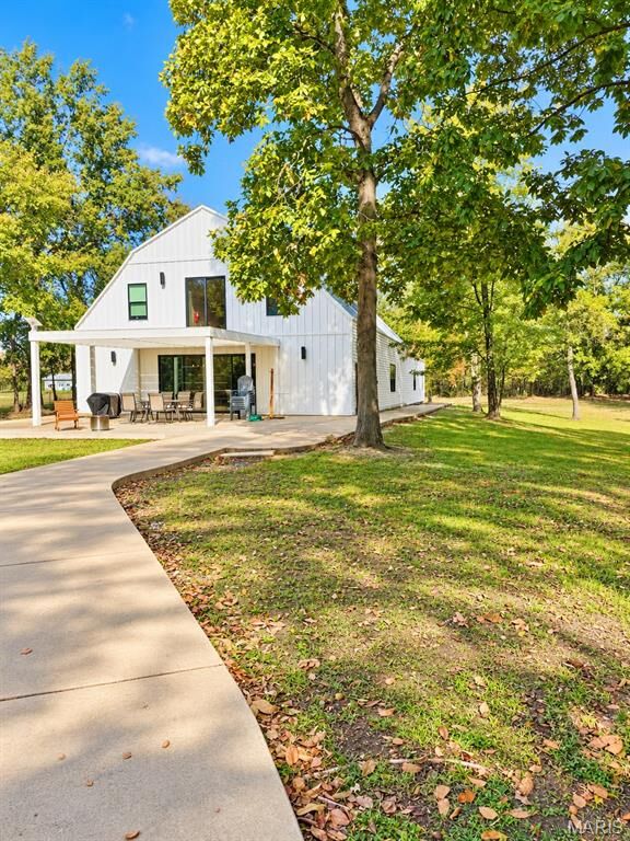 Property Photo: 1448 Sandy Point Lane IL 62246