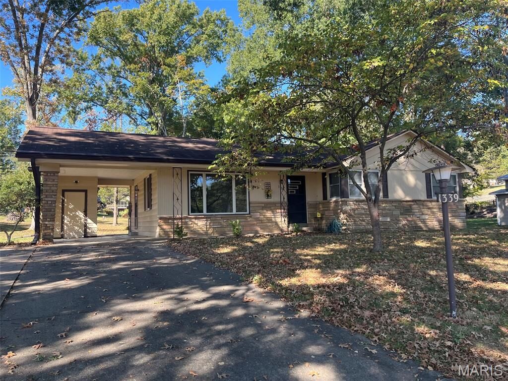 Property Photo:  1339 Karen Drive  MO 63701 