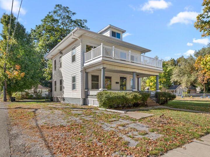 Property Photo: 308 E Canedy Street IL 62703