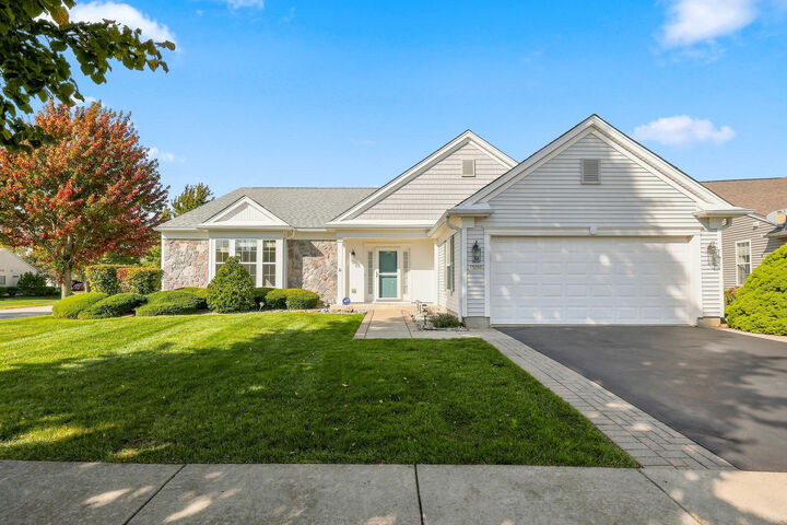 Property Photo:  13480 Crestview Drive  IL 60142 