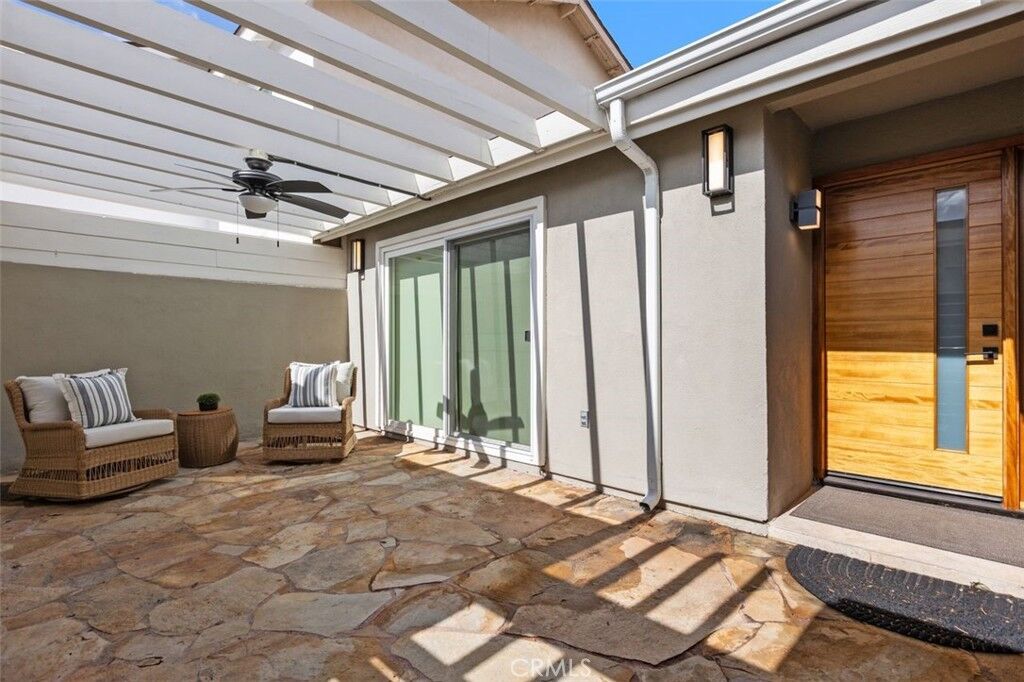 Property Photo: 4 Bayberry CA 92612