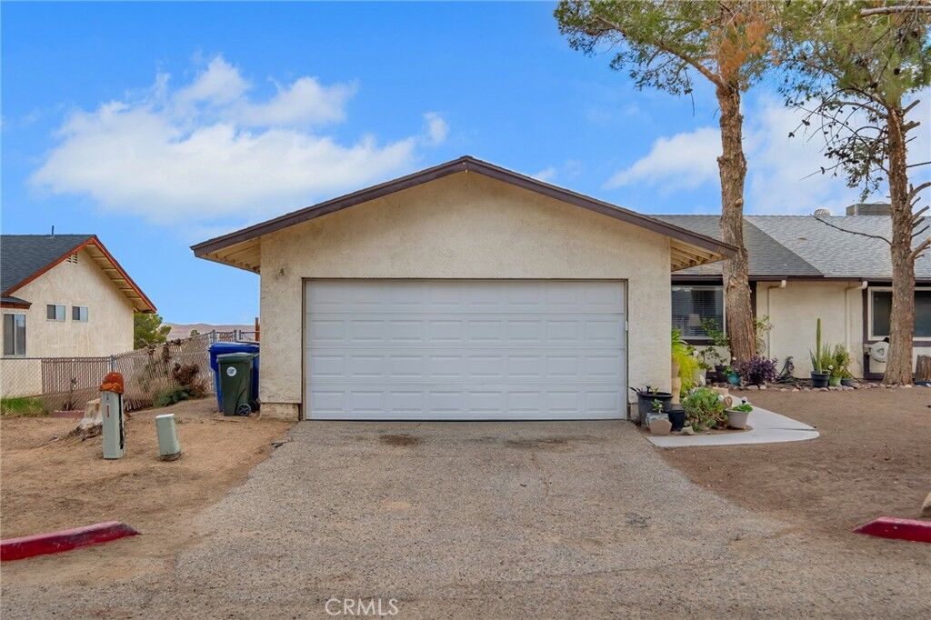 Property Photo:  751 Higgins  CA 92311 