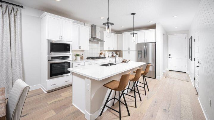 Property Photo: 607 Tamara Street CA 95762