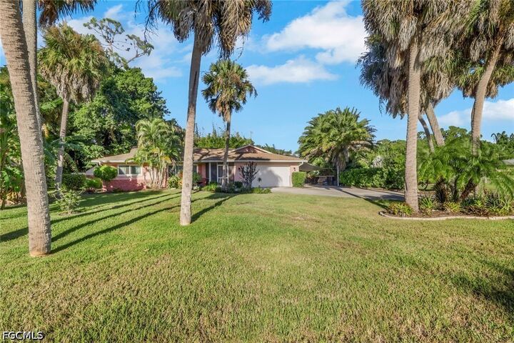 Property Photo:  2339 Westwood Road  FL 33917 