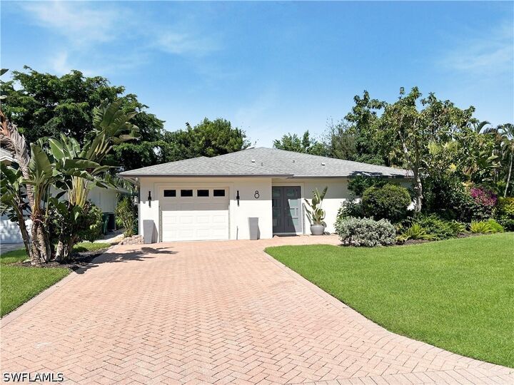 Property Photo:  8 Rivard Road  FL 34112 