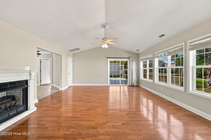 Property Photo:  405 Emerald Circle  NC 28594 
