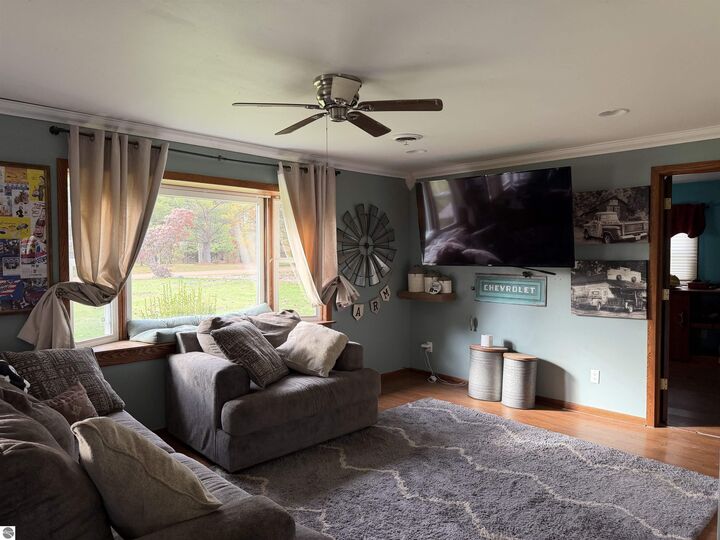Property Photo: 4903 E Valley Road MI 48858