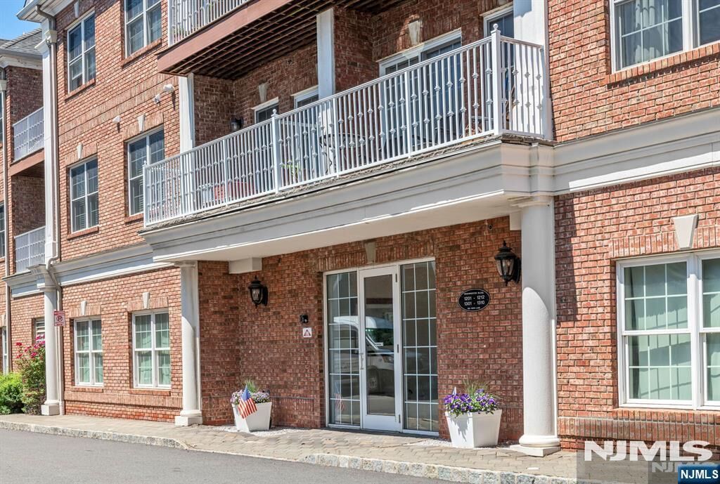 Property Photo:  2203 Rio Vista Lane  NJ 07647 