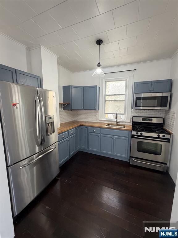 Property Photo: 164 Cambridge Avenue 2 NJ 07026