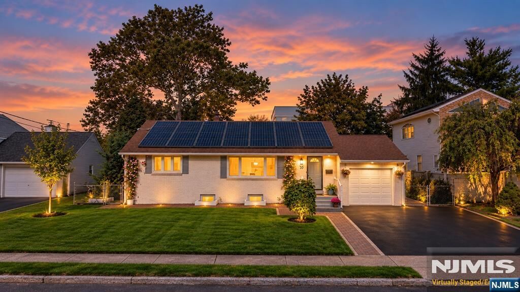 Property Photo:  10 Homestead Road  NJ 07407 