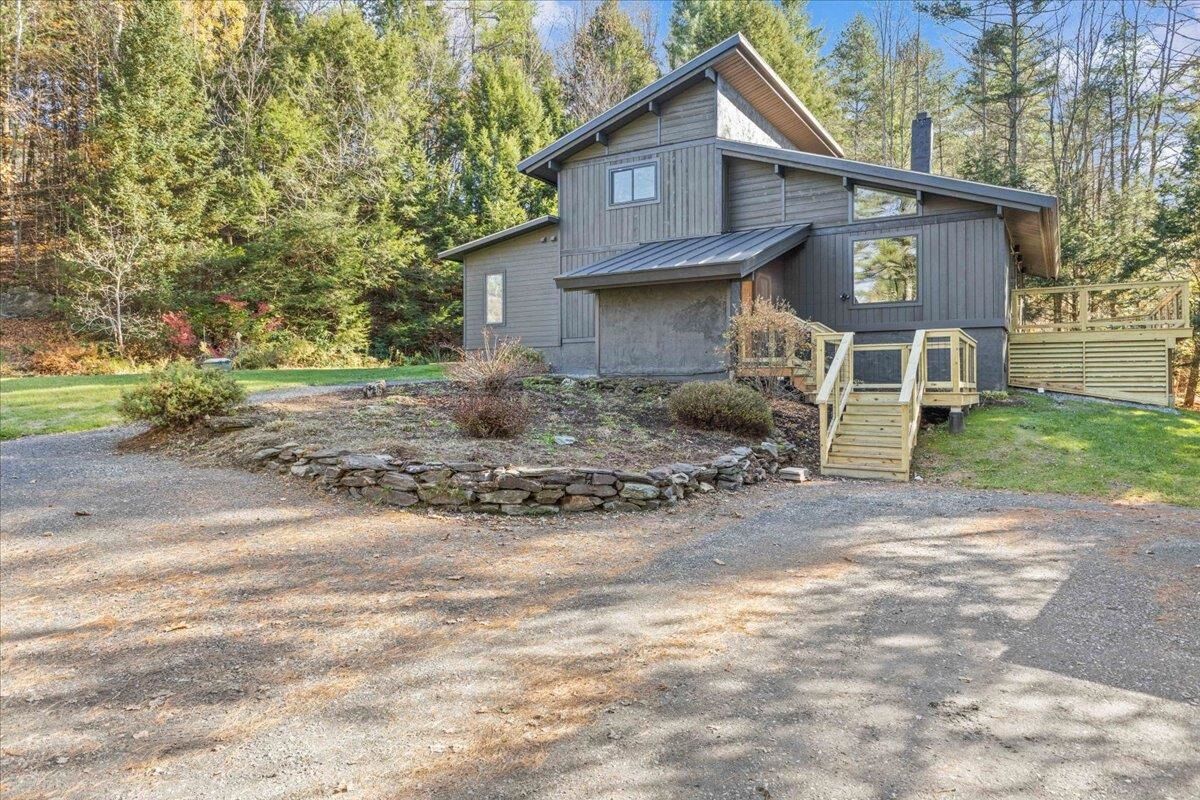 Property Photo:  81 Stowebury Road  VT 05677 