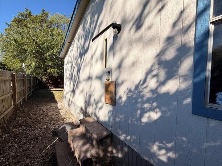 Property Photo:  704 Lazy Springs Drive  TX 75154 