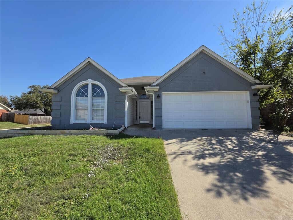 Property Photo:  2968 Thames Trail  TX 76118 