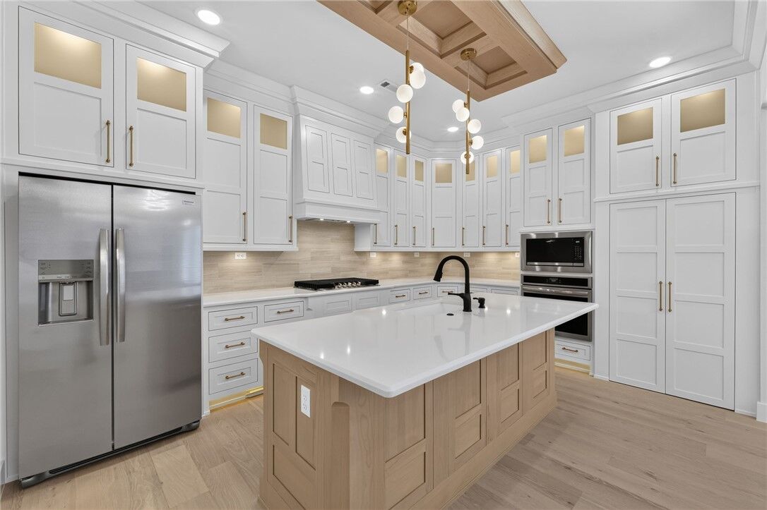 Property Photo: 301 Paddock Street AR 72719