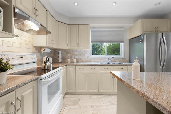 Property Photo:  421 Bairstow Crescent  ON N2K 2H7 