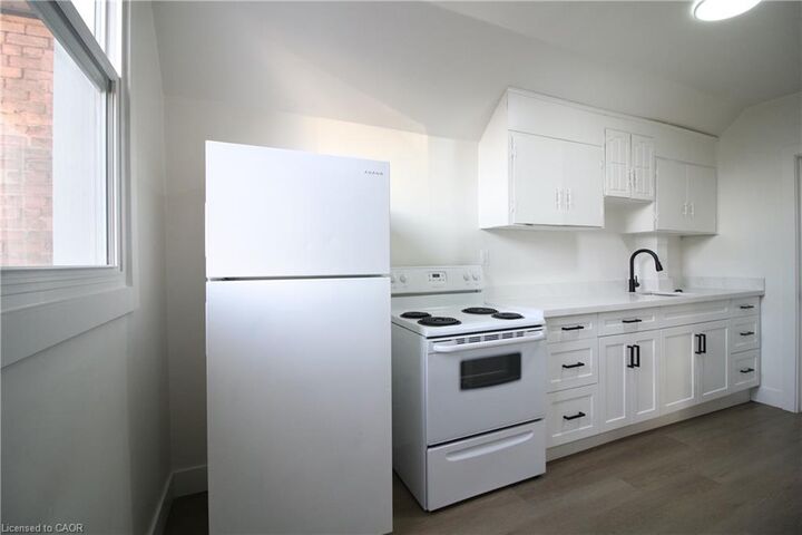 Photo de la propriété:  313 Wentworth Street N B  ON L8L 5V9 