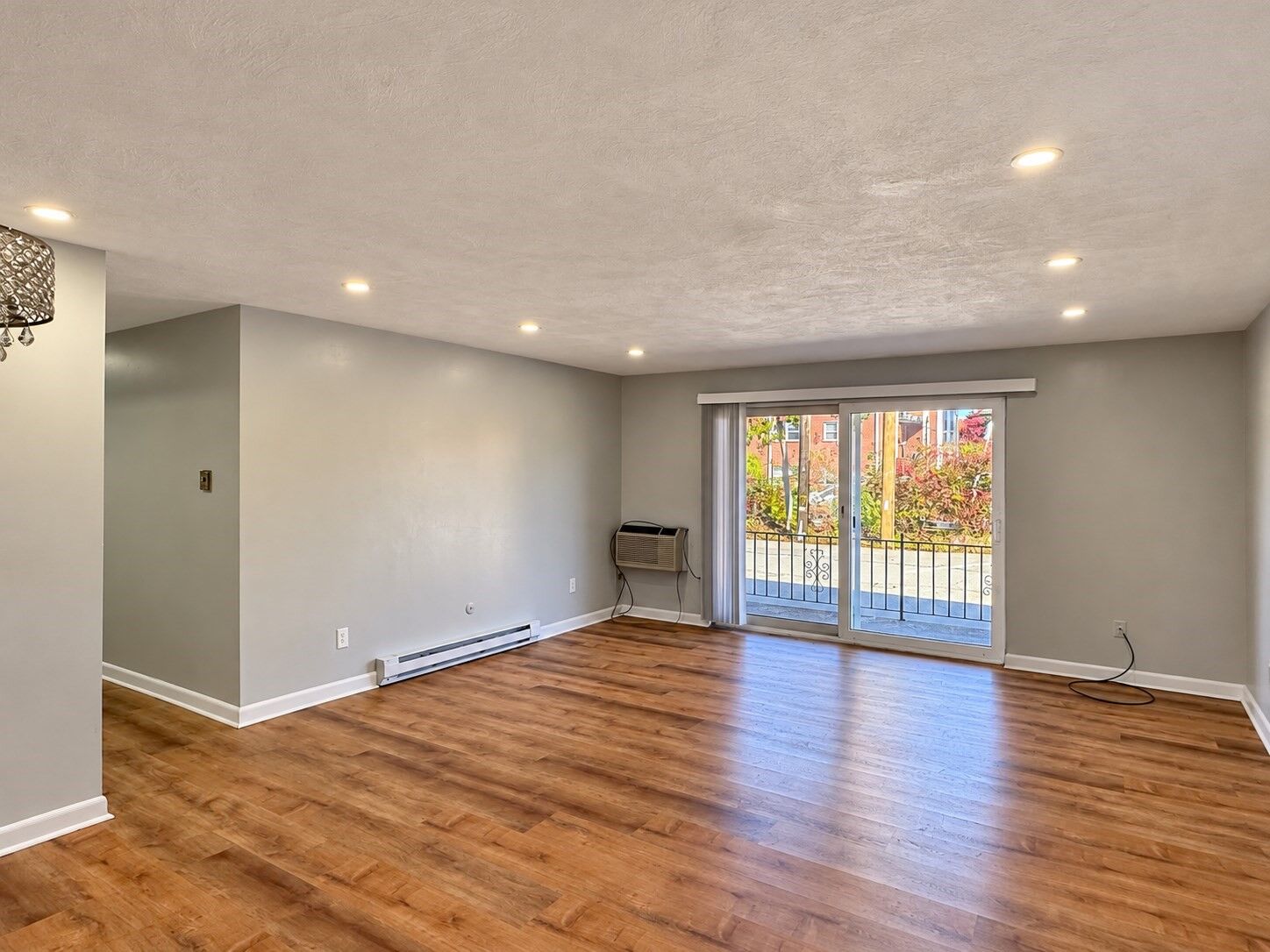 Property Photo:  54 Fountain Ln 5  MA 02190 