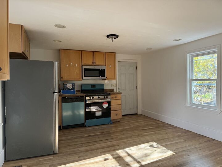 Property Photo:  119 Whitfield St 119  MA 02124 