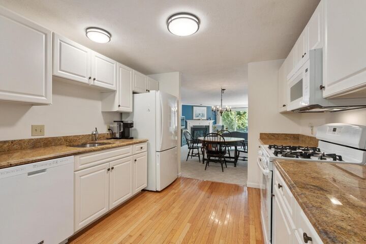 Property Photo:  197 Bridle Cross Rd 197  MA 01420 