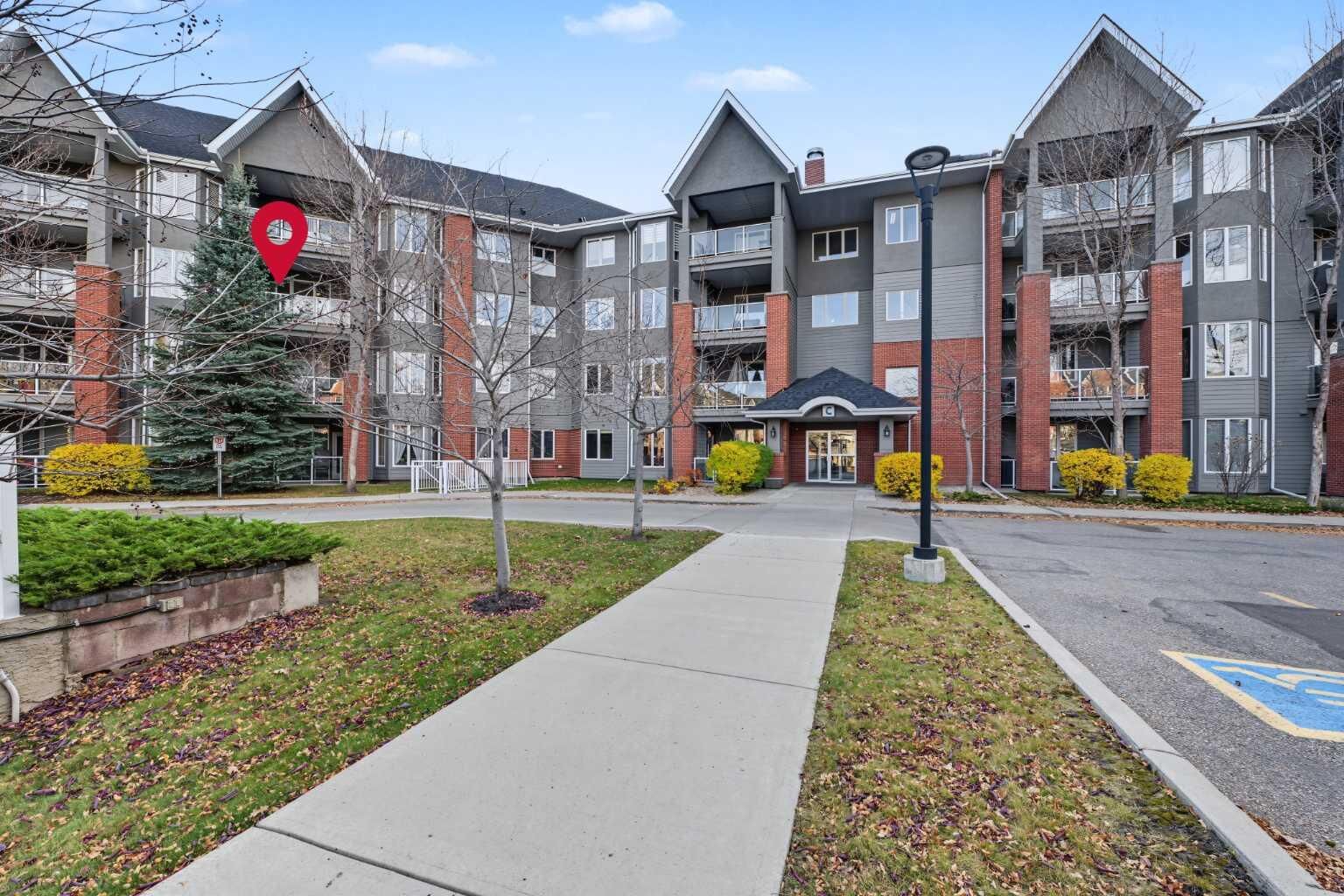 Property Photo: 15 Everstone Drive SW 330 AB T2Y 5B5