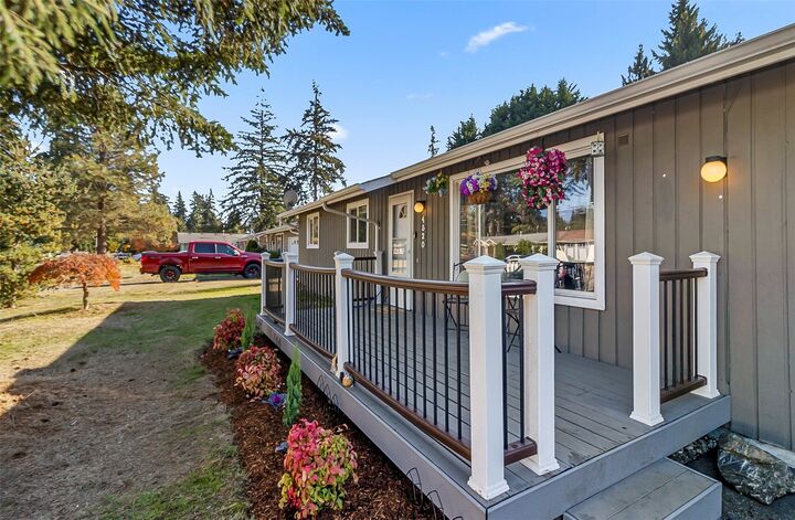 Property Photo:  4520  121st Place NE  WA 98270 