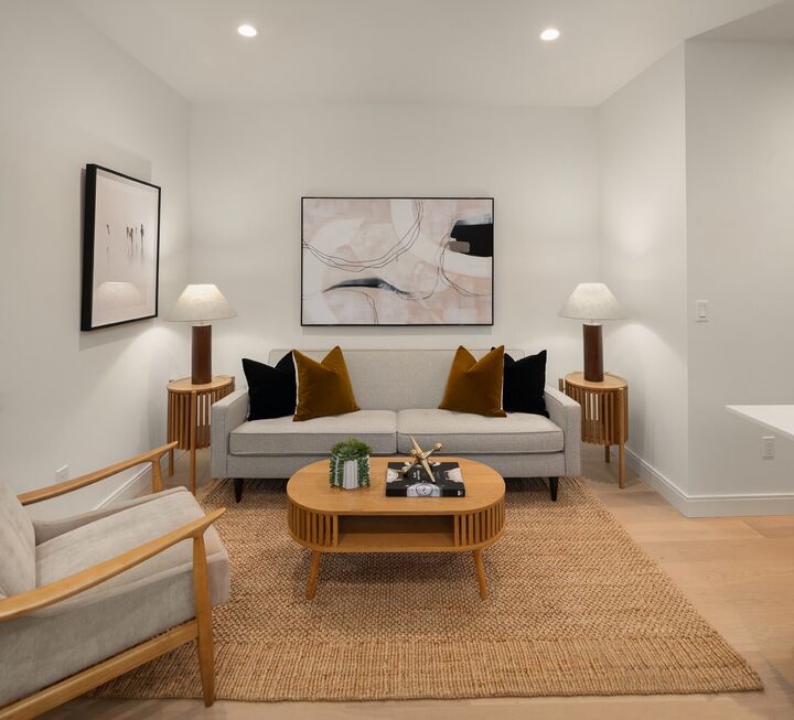 Property Photo: 503 S Henderson Street WA 98108
