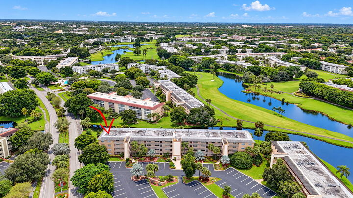 Property Photo: 4302 Martinique Circle A2 FL 33066