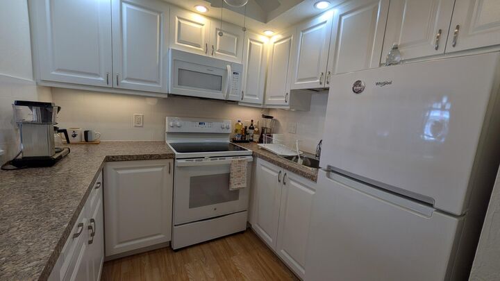 Property Photo: 2880 Lake Osborne Drive 109 FL 33461