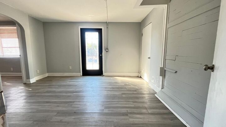 Property Photo:  714 4th Avenue N Unit 2  FL 33460 