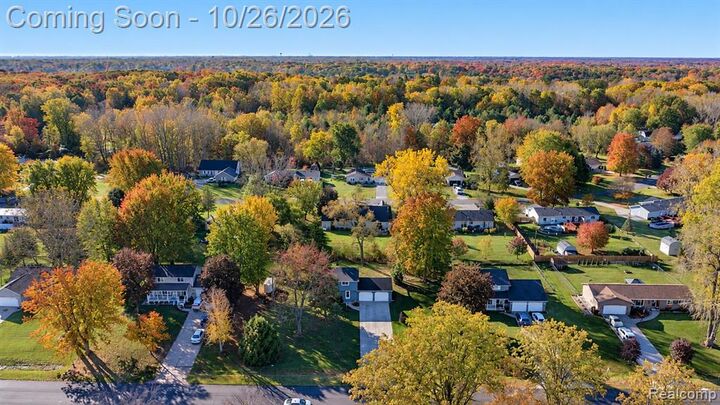 Property Photo: 5351 Robinwood Drive MI 48049