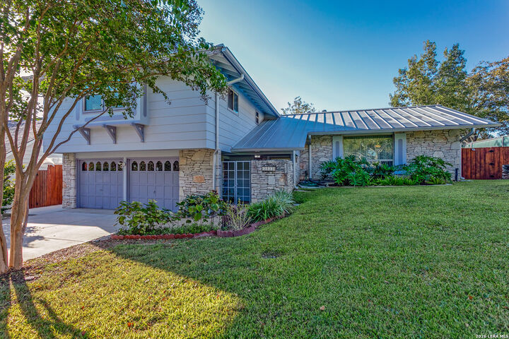 Property Photo:  3022 Knight Robin Dr  TX 78209 