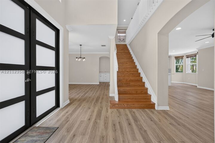 Property Photo:  1611 SE 16th St  FL 33035 