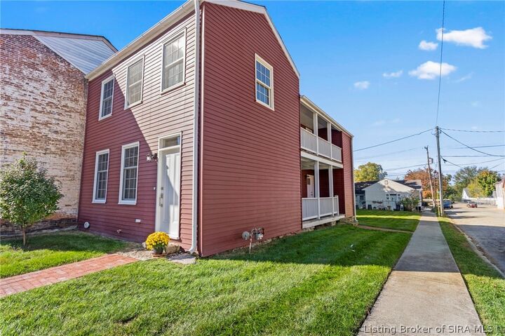 Property Photo: 627 Walnut Street IN 47250