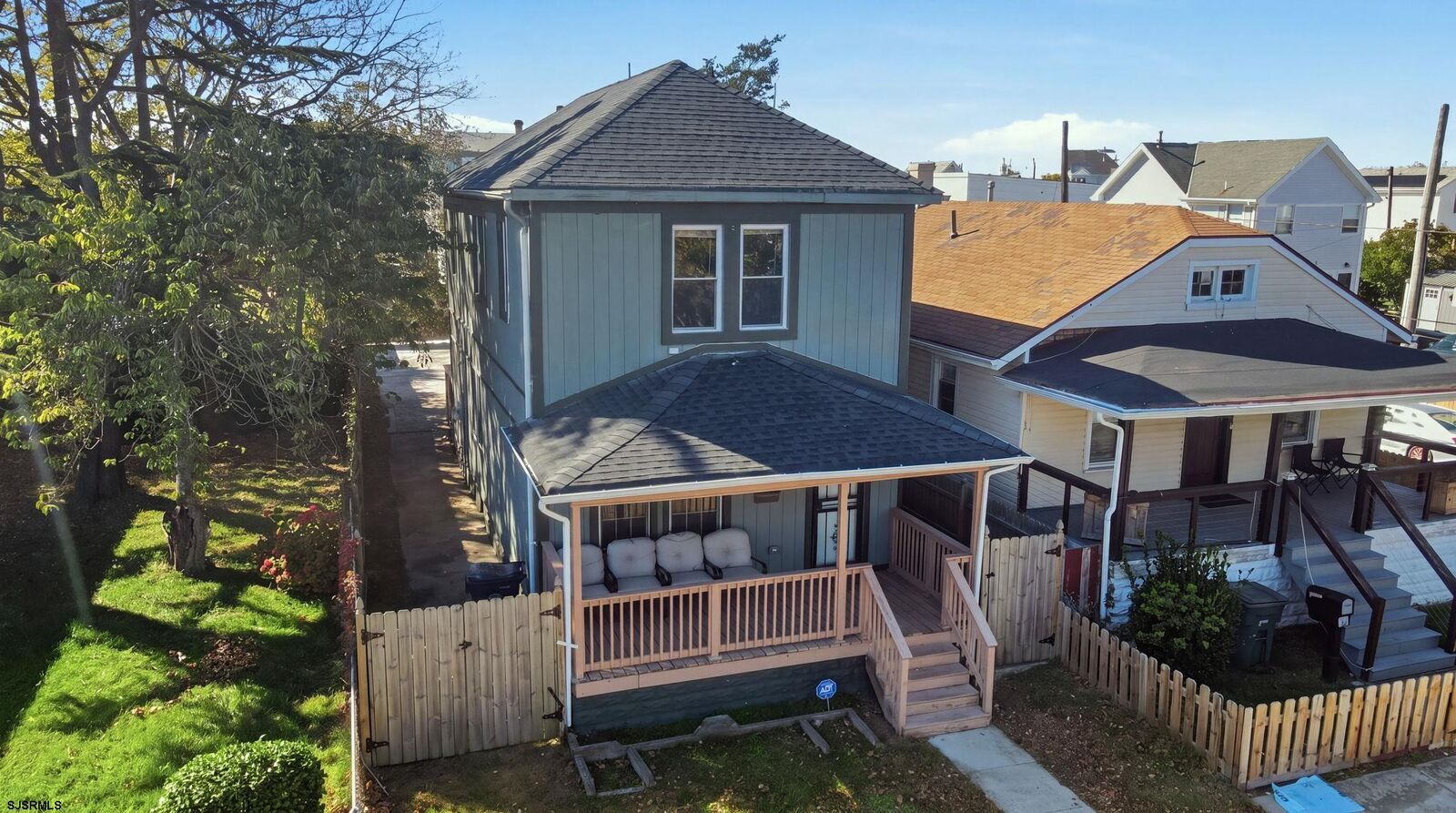 Property Photo:  620 N Indiana Ave  NJ 08401 