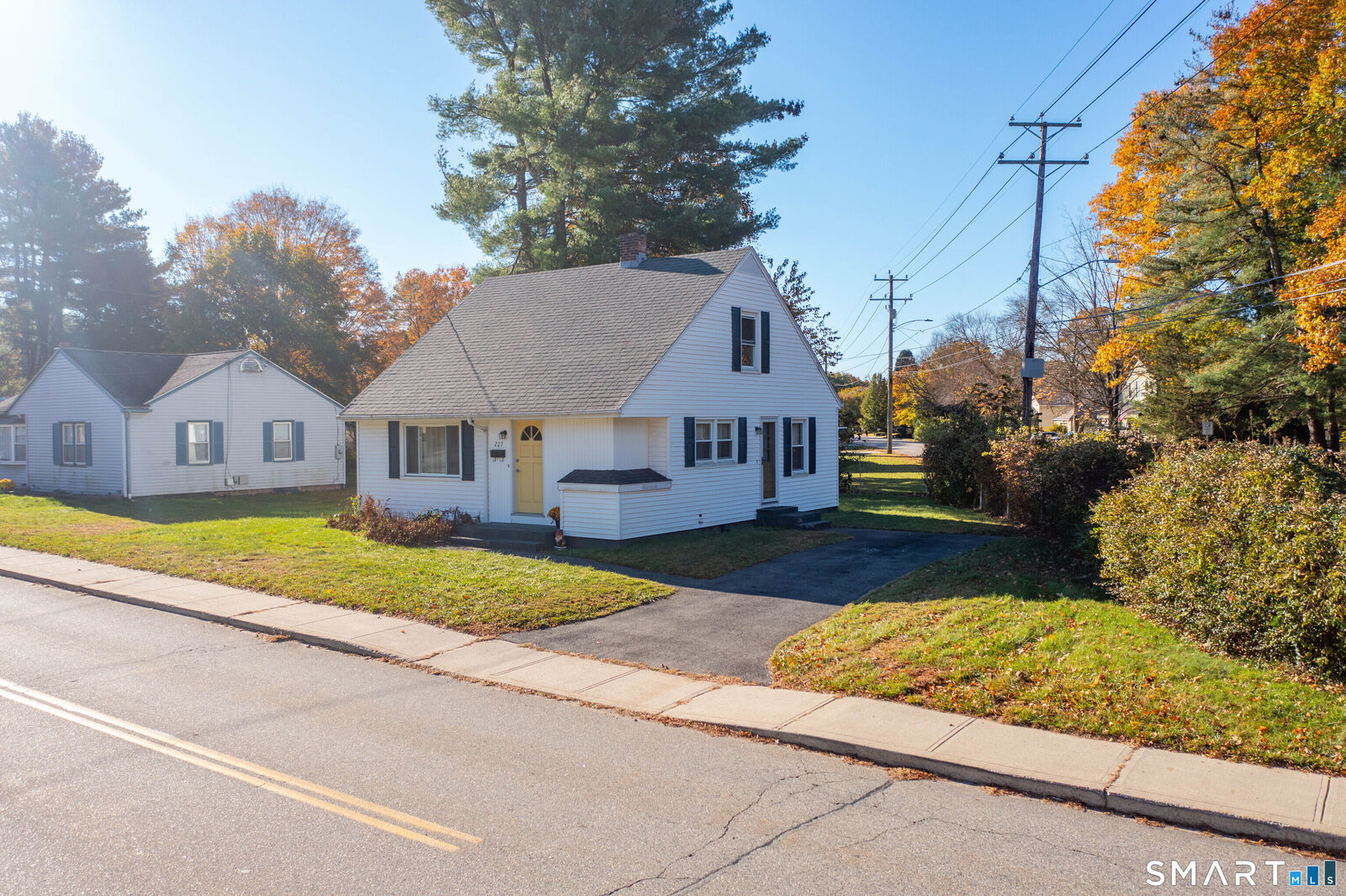 Property Photo: 227 North Street CT 06239