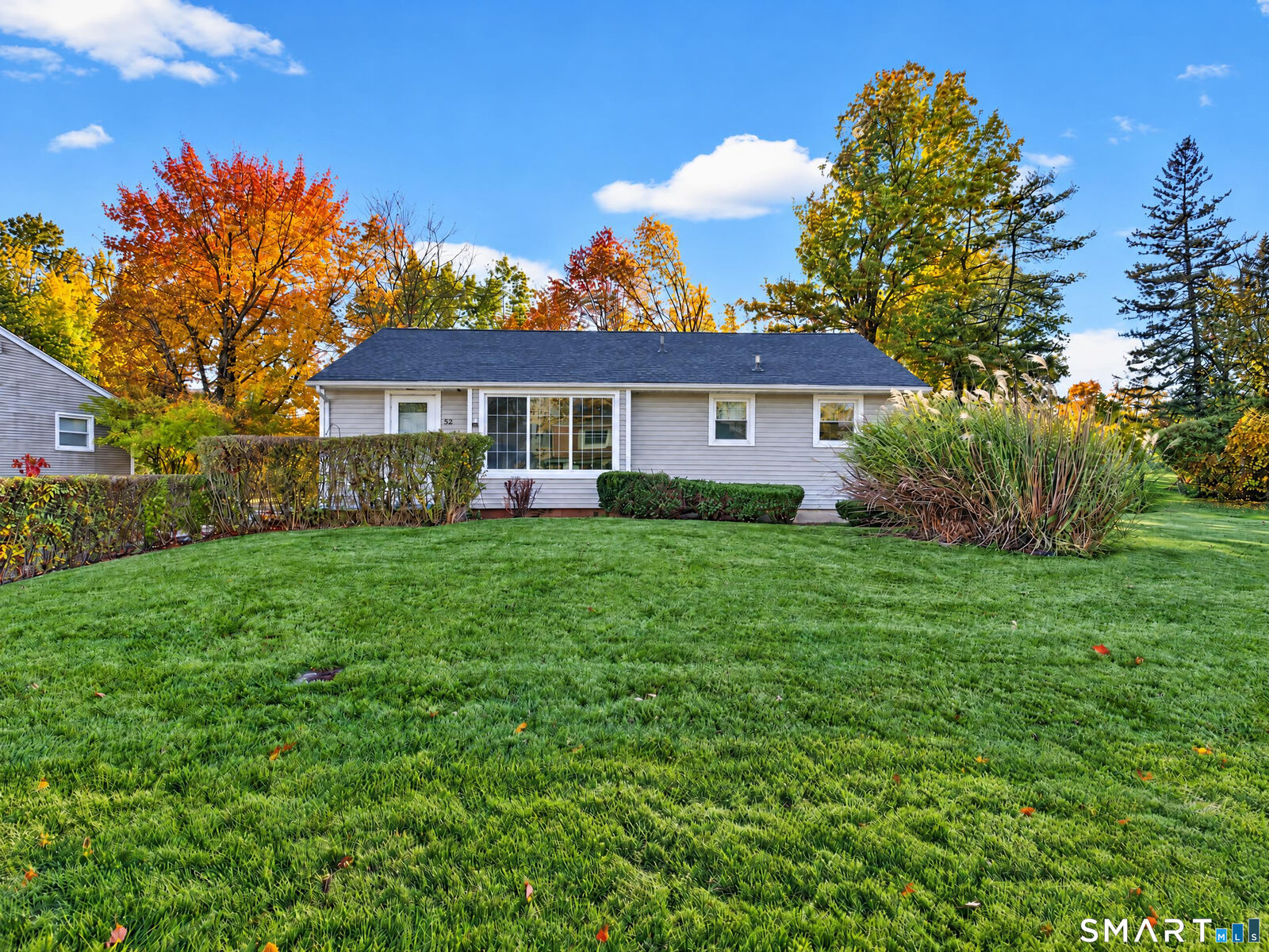 Property Photo: 52 Ellsworth Drive CT 06002