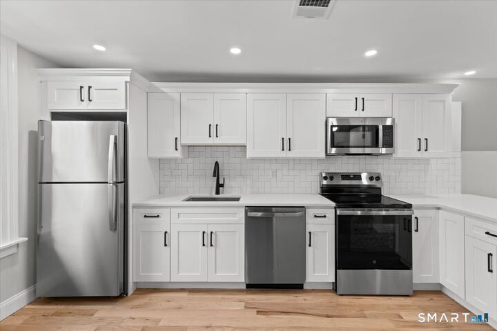 Property Photo:  35 Tilton Street 3  CT 06511 