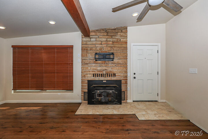 Property Photo:  2455 County Road 4300  MO 65775 