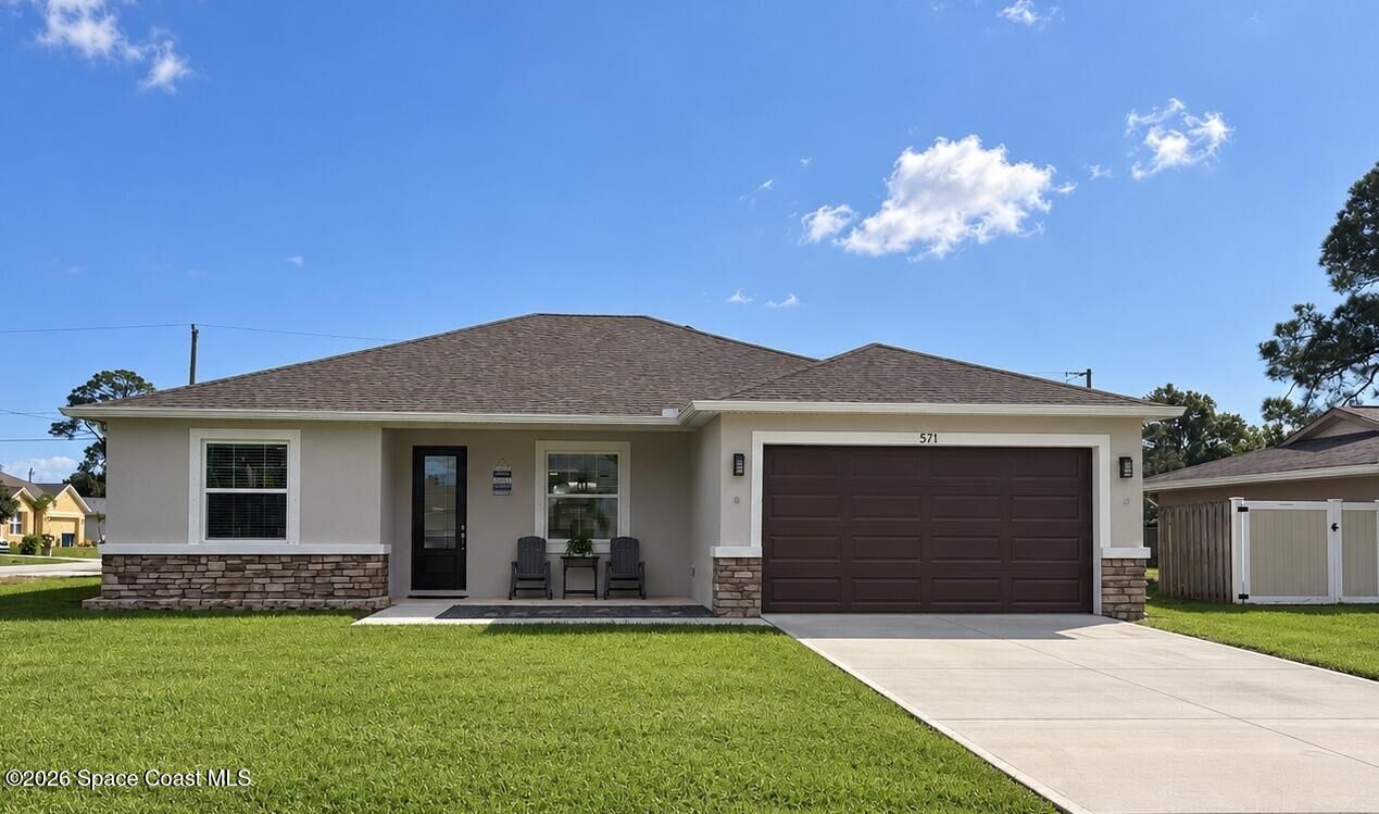 Property Photo:  571 Charlotta Avenue SE  FL 32909 