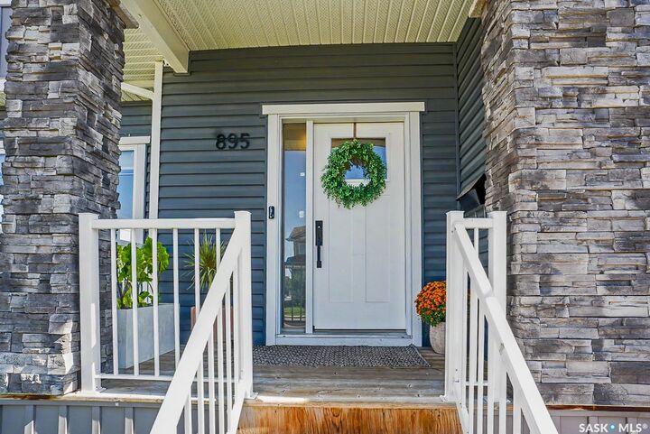 Property Photo: 895 McFaull Rise SK S7V 0S9